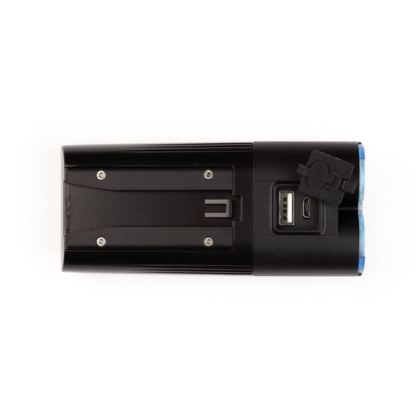 Mountain Lab X1800 Flashlight Kit