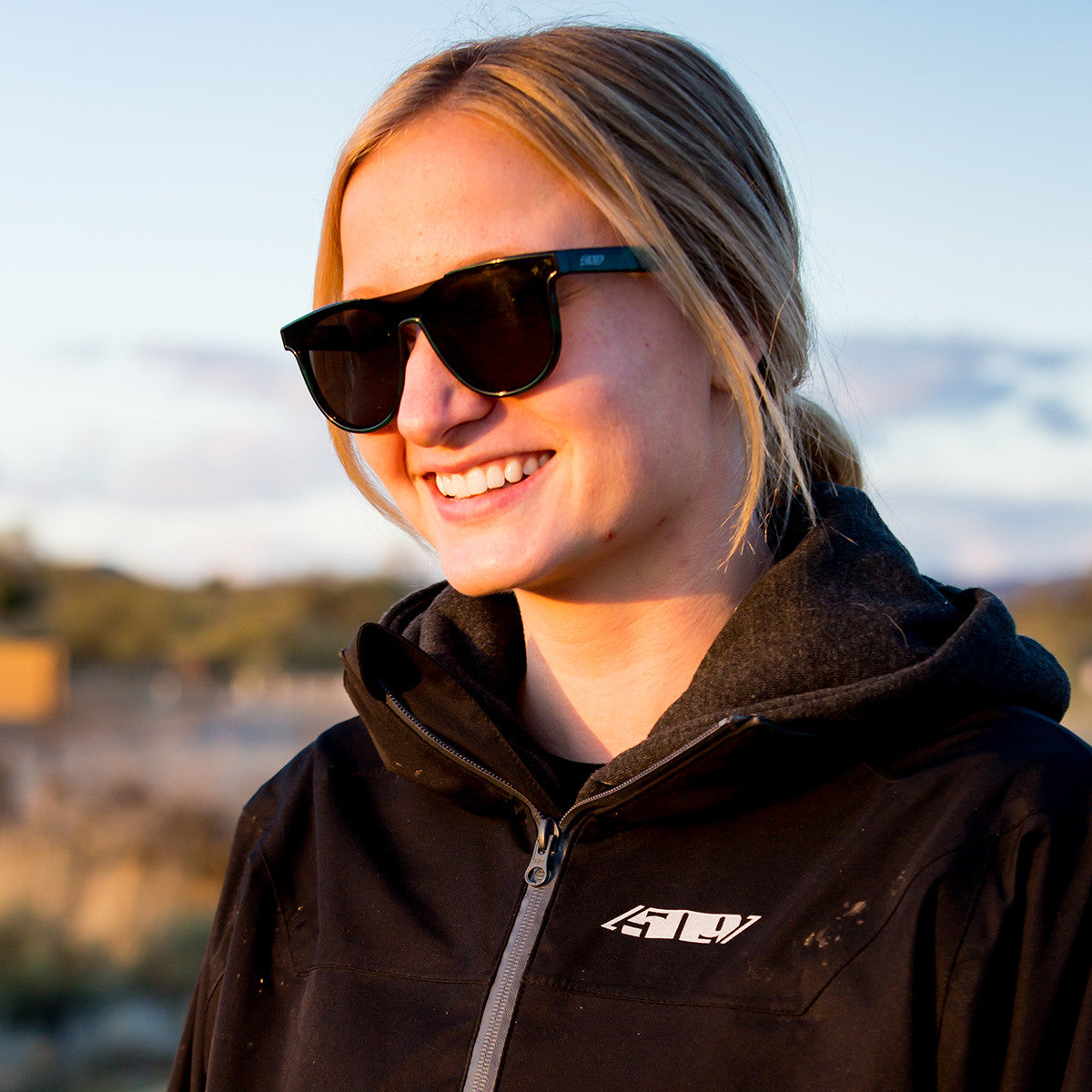 509 Esses Sunglasses - F02009900
