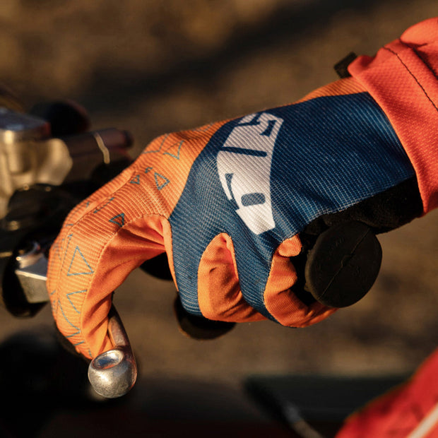 509 4 Low Gloves - F07000700