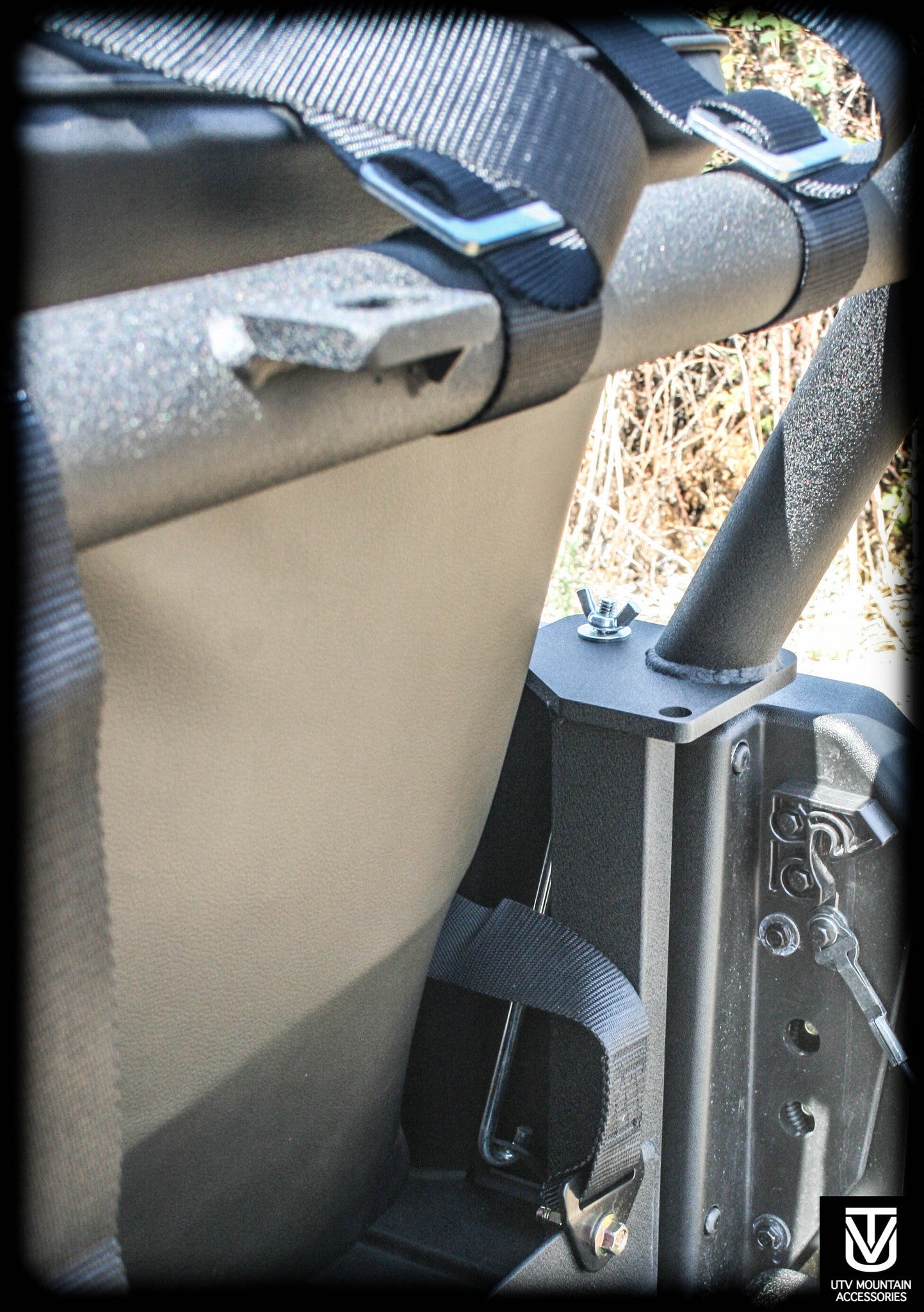 Defender Backseat and Roll Cage Kit (2016-2024)