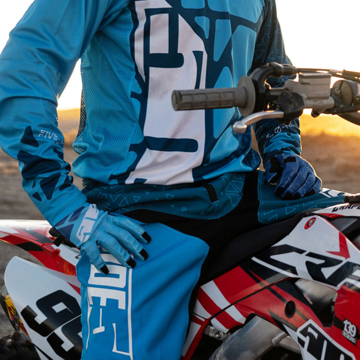 509 Low 5 Gloves - F07000800