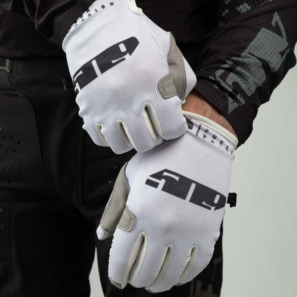509 Low 5 Gloves - F07000800